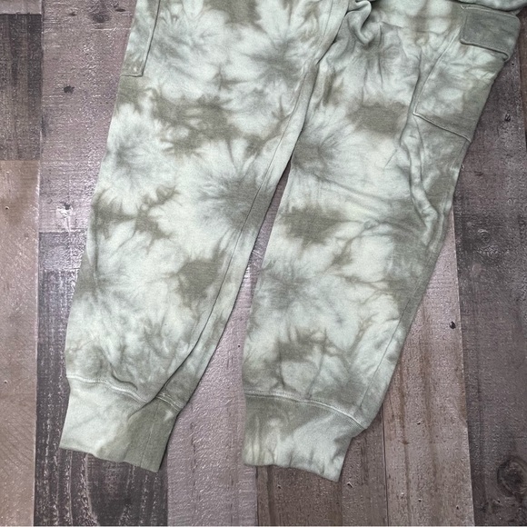 PINK by Victoria’s Secret Green Tie Dye Jogger pants size XS - Picture 11 of 12